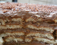 Pavê de chocolate com bolacha maisena