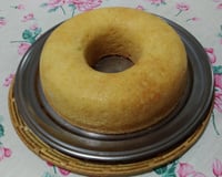 Bolo caramelizado de aipim com coco