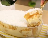 Pavê cremoso de abacaxi com coco: a melhor sobremesa gelada que eu já comi, dá vontade de fazer todo fim de semana
