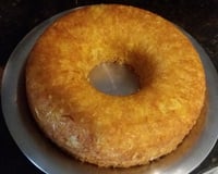 Bolo de mandioca simples e fofinho