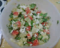 Salada colorida com ovo