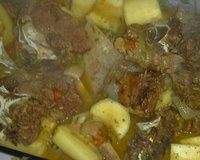 Costela com mandioca na cerveja