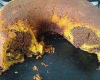 Bolo de cenoura mesclado com chocolate de liquidificador