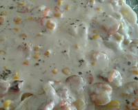 Macarrão ao molho branco com camarão