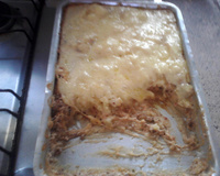 Escondidinho de carne moída e creme de leite