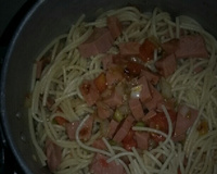 Espaguete à Bolonhesa de Mortadela