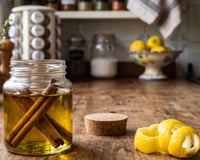 Para que serve misturar azeite, canela e raspas de limão? Milhares de pessoas estão usando este truque como solução caseira e prática