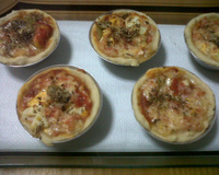 Pizza portuguesa na forminha de empada