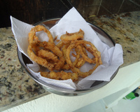 Anéis de cebola crocante