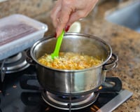 Quase ninguém faz assim, mas esse detalhe simples deixa o arroz integral muito mais soltinho e gostoso