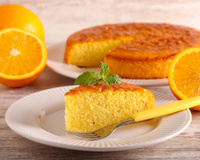 Sem farinha e sem leite, esse bolo de laranja é a melhor opção para tomar com cafezinho