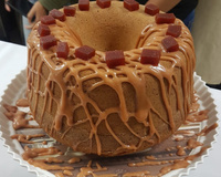 Bolo simples com goiabada