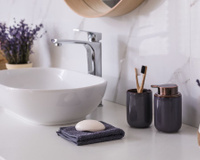 É assim que os japoneses deixam o banheiro com cheiro de rico sem gastar uma fortuna: a chave está nesses ingredientes naturais