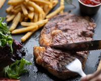 Nem caro, nem difícil: o ingrediente de 2 reais que deixa a carne macia como filé mignon