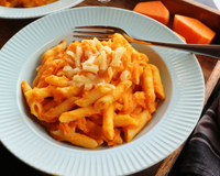 Macarrão com queijo e abóbora: receita simples com 5 ingredientes pode ser feita em uma panela só