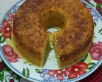 Bolo fofinho de fubá de microondas