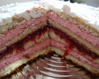 Bolo mousse de morango