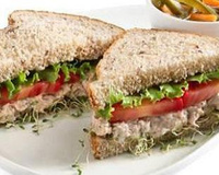 Sanduíches Integrais de Atum com Philadelphia