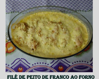 Filé de peito de frango ao forno com molho