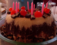 Bolo de sorvete com brigadeiro