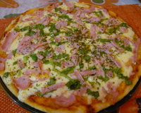 Massa de pizza diferente: veja como fazer esse clássico usando batata, abobrinha e até arroz!