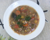 Sopa de legumes saborosa