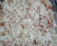 Polenta com molho de salsicha