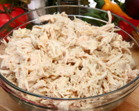 Como fazer frango desfiado na panela normal: cozinhe de um jeito mais fácil com essas dicas