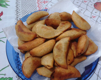 Pastel de massa cozida