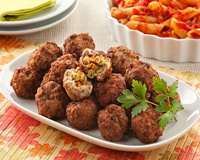 Como fazer almôndega recheada com queijo