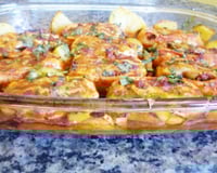 Linguiça de frango recheada ao molho bolonhesa