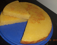 Bolo cremoso de mandioca (aipim)