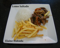 Lomo saltado (prato peruano)