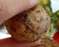 Bolinho de batata doce com atum