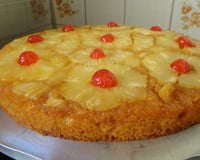 Bolo de abacaxi caramelizado