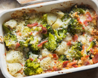 Brócolis + bacon é uma das duplas mais amadas da cozinha e aqui estão 12 receitas que provam isso