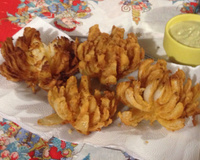 Blooming onion (cebola tipo outback)