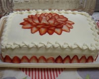 Bolo de aniversário de chocolate branco