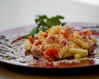 Macarrão na panela de pressão: receita rápida e fácil de fazer