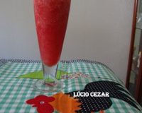 Suco de melancia com banana (Lúcio Cezar )
