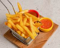 O segredo dos chefs pra batata perfeita: crocante por fora, macia por dentro com algo que todo mundo tem em casa