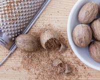 Muito além de um simples tempero: como a noz-moscada proporciona benefícios à saúde