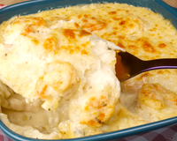 O que cozinhar hoje? Essa receita na travessa fica pronta rápido e agrada todo mundo