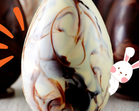 Ovo de Páscoa marmorizado é perfeito para presentear quem você ama sem gastar uma fortuna!
