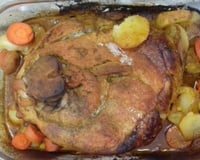 Pernil suíno inteiro (no forno convencional)