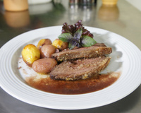 Picanha de forno com batatas