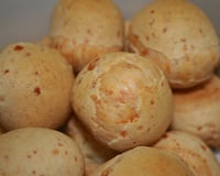 Pão de queijo crocante