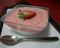 Maria-mole com creme de morango