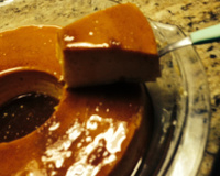 Pudim de leite com coco