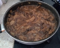 Carne ao molho funghi